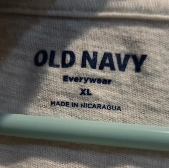 Old Navy, Women's size XL, Tee, Short Sleeve, Love All, Perfect Shape - Picture 3 of 7